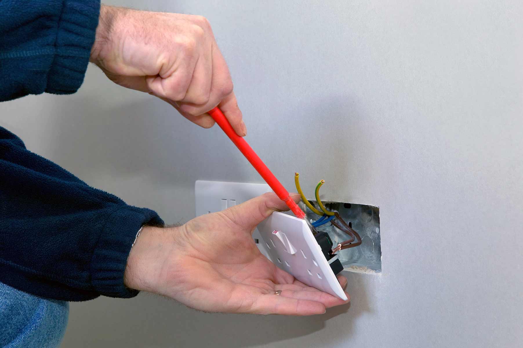 Our electricians can install plug sockets for domestic and commercial proeprties in Heston and the local area. 